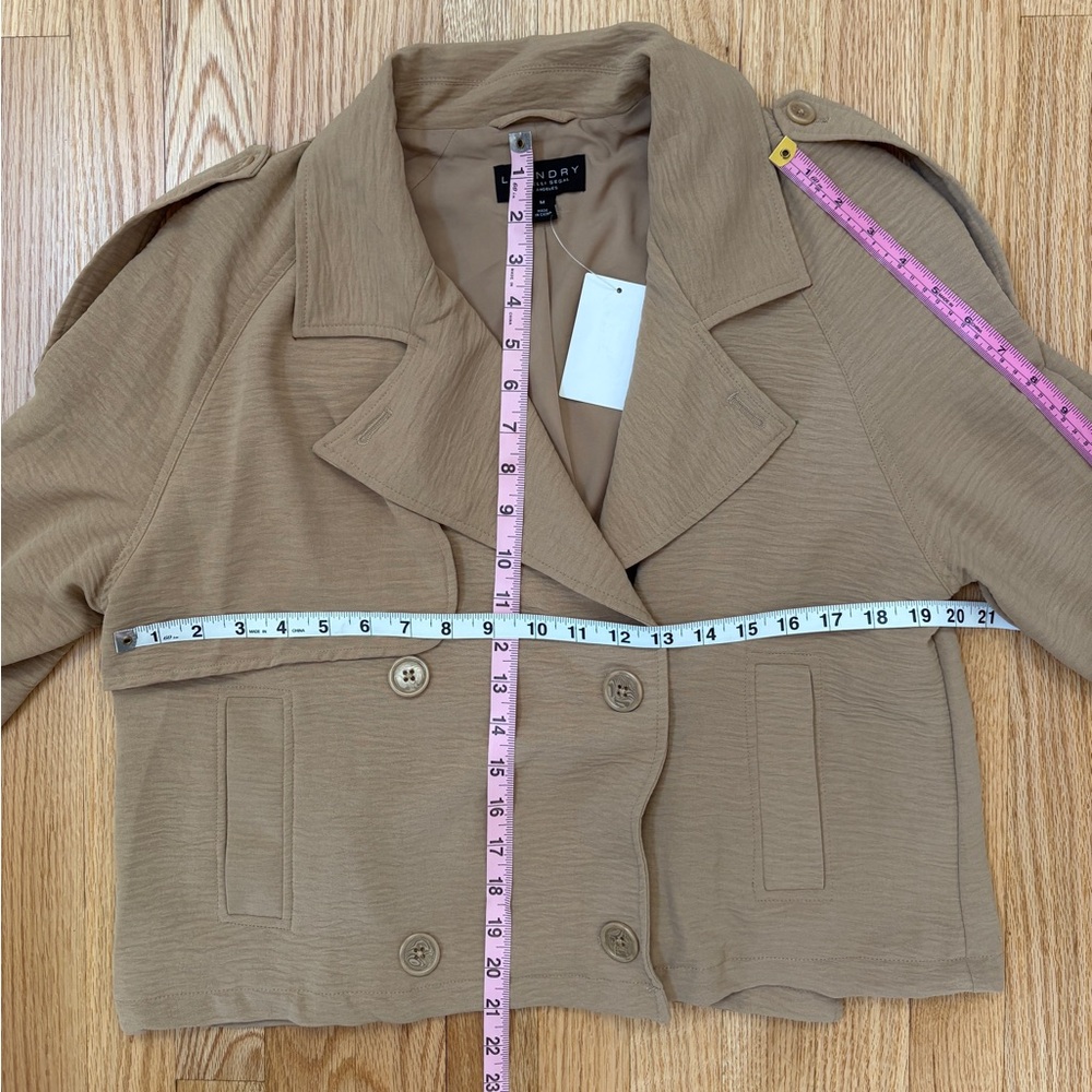 Laundry By Shelli Segal Cropped Shirt Jacket in camel - Picture 7 of 11